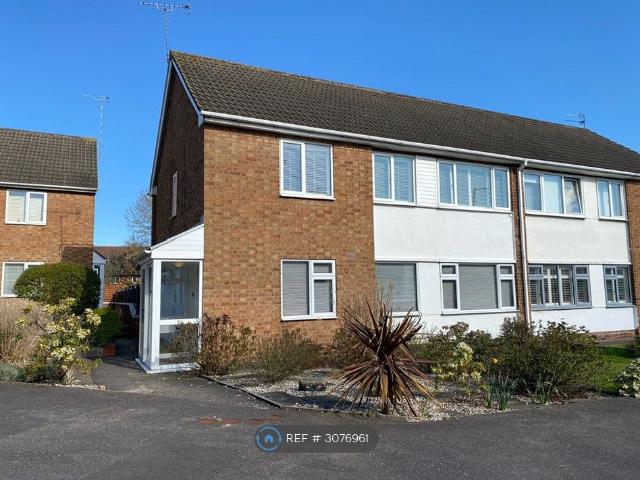 Gillman Close, Birmingham B26, 2 bed maisonette to rent, £900 pcm | PrimeLocation