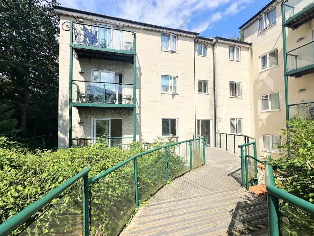 Gillsmans Hill, St Leonards on Sea, TN38 2 bed apartment to rent £1,000 pcm £231 pw
