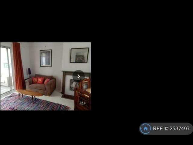 Gipsy Close, Norwich, NR5 3 bed terraced house to rent £1,250 pcm £288 pw