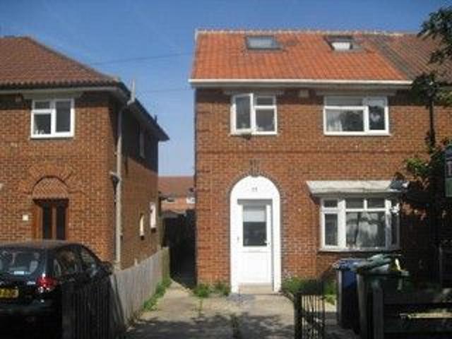 Gipsy Lane, Headington, HMO Ready 6 Sharers OX3, 6 bed terraced house to rent, £3,850 pcm | PrimeLocation