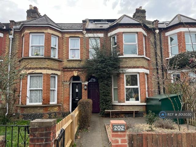 Gipsy Road, London, SE27 3 bed terraced house to rent £3,200 pcm £738 pw