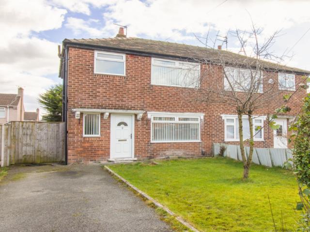Girton Close, Ellesmere Port CH65 3 bed semi detached house to rent £825 pcm £190 pw
