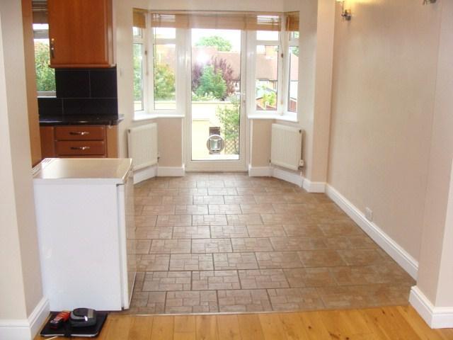 Girton Road, Northolt UB5 3 bed terraced house to rent £2,500 pcm £577 pw
