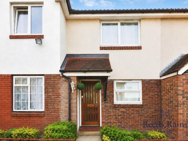Giralda Close, London E16, 2 bed detached house to rent, £1,800 pcm | PrimeLocation