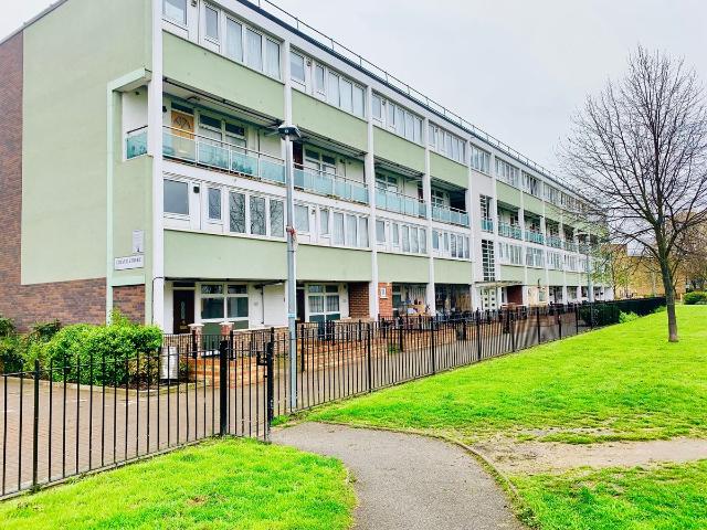 Giraud Street, Poplar E14, 4 bed maisonette to rent, £2,900 pcm | PrimeLocation