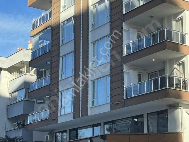 Giresun Güre'de Sahile Yakın, Deniz Manzaralı Satılık 3+1 Daire