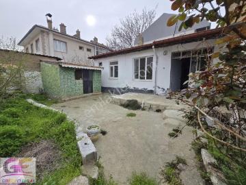Girişimciden İstasyon Mahallesinde 2+1 Bahçeli Ev
