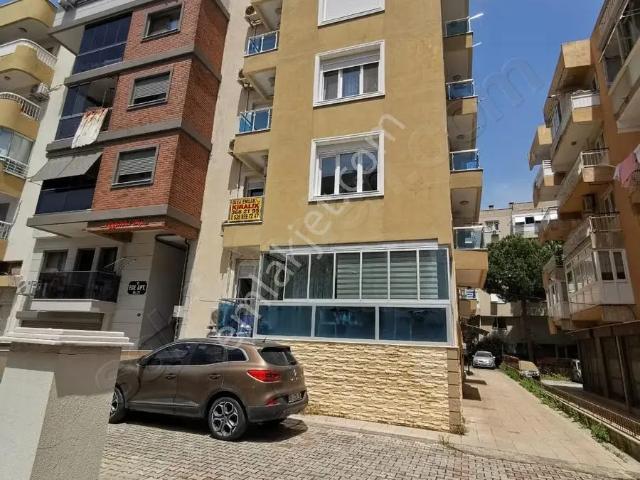 Girne Caddesi Yanı Otoparklı Asansörlü Ara Kat 3+1 Daire