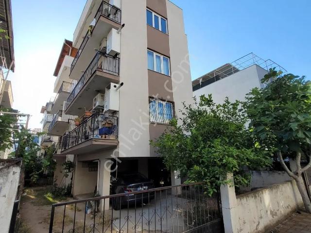 Girne Mahallesinde Mükemmel Konumda Satılık 3+1 Daire
