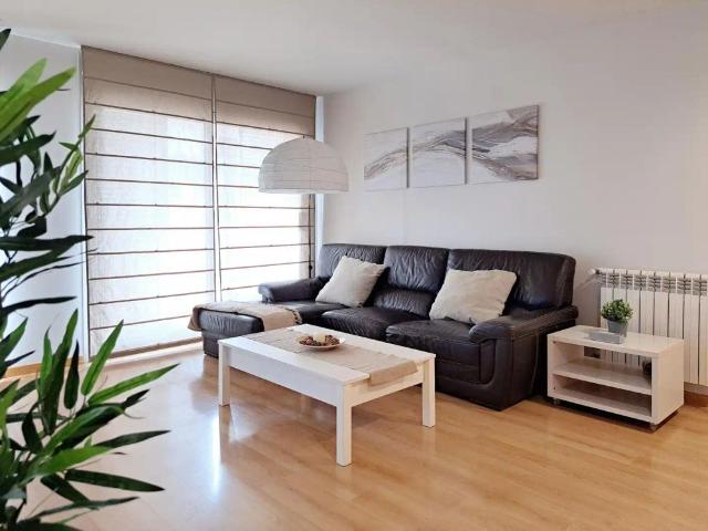 Apartamento de alquiler en Eixample Sud – Migdia, Girona Capital