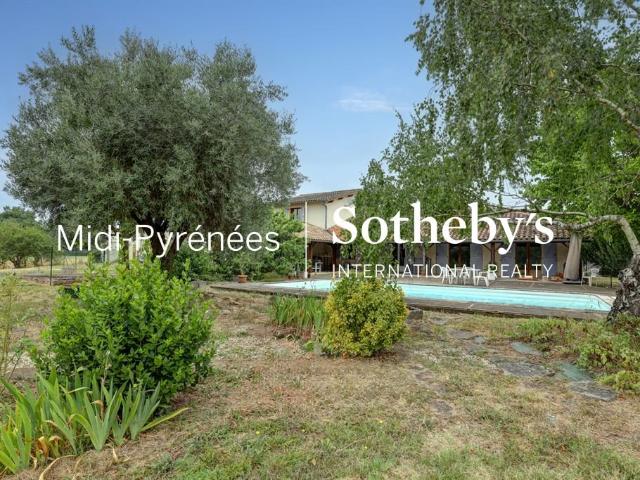 Giroussens: Grande maison familiale à Rafraîchir 307m² Giroussens