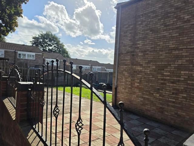 Gisborn Close, Birmingham B10, 3 bed terraced house to rent, £1,250 pcm | PrimeLocation