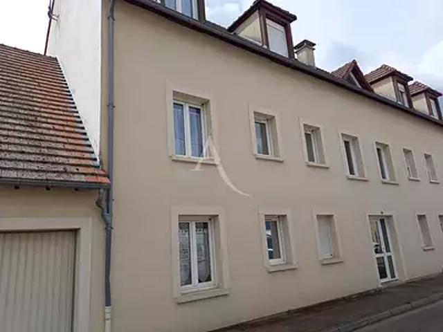 Gisors 27140 Location appartement 2 pièces t2 terrasse cave