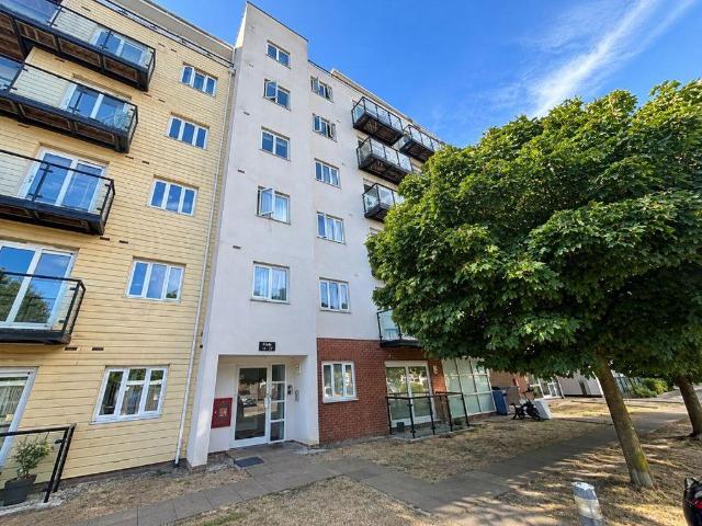 Gisors Road, Southsea 2 bed flat to rent £1,350 pcm £312 pw