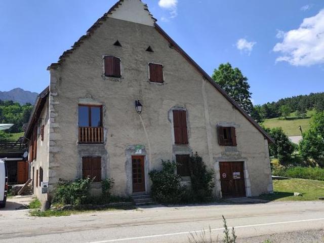 Gîte rénové de 271 m² en station de ski Vercors Trièves