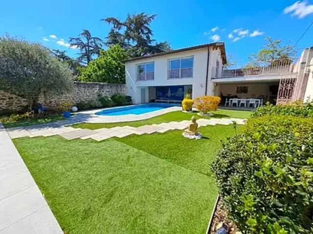 Givors 69700 Achat / Vente maison 5 pièces t5 au dernier étage piscine