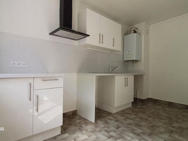 GIVORS Appartement T2 71.57 m² avec balcon 1 stationnement 1 cave