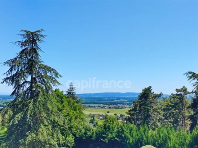 Givry 71 Maison à vendre de 250.43 m² 6 pièces terrain de 3 373 m² piscine !