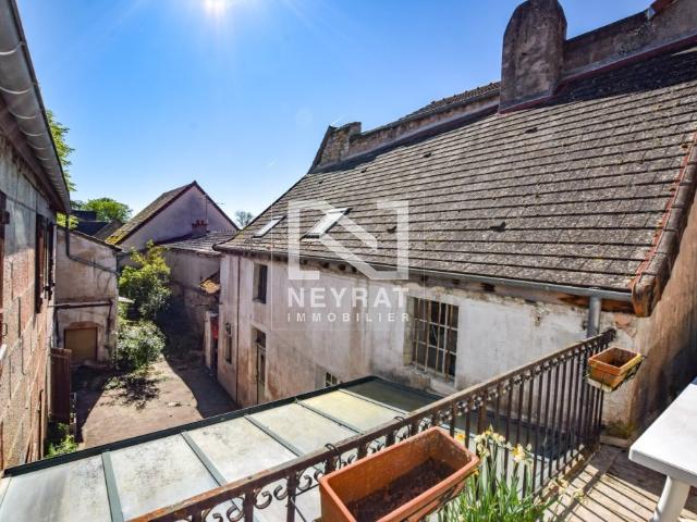 GIVRY EN EXCLUSIVITE