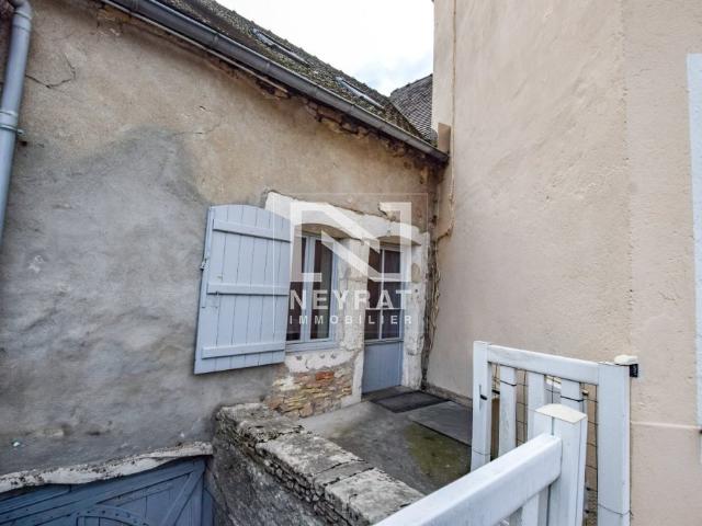 GIVRY EN EXCLUSIVITE