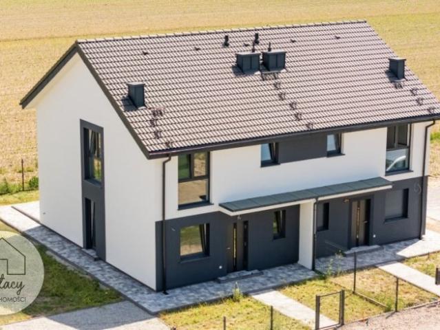 Na sprzedaż przestronny dom 105 m² w Gołuskach z ogrzewaniem podłogowym