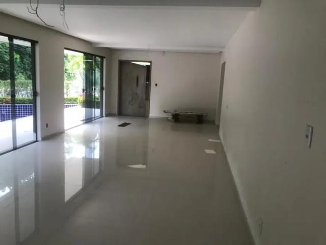 GO UP Vende, excelente casa 2 pav. Jardins Coimbra, 4 suítes, piscina, 4 vagas