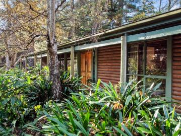 Go all in on Hills living from a hidden botanical haven
