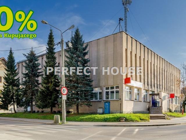 Do sprzedania atrakcyjny budynek biurowo magazynowy w centrum Gołdapi
