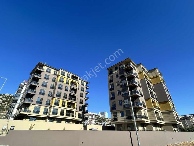 Göçerler Havuzlu Site Katta Kiralık Sıfır 2+1 Şehir Hast. Yakını