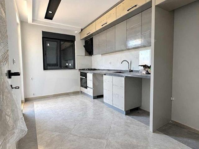 GÖÇERLER'DE ŞEHİR HASTANESİ YAKINI 2+1 ARAKAT DAİRE !