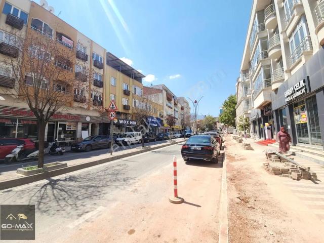 Go max 'dan Kestel Meydanda Cadde Üstü Kiralık 2+1 Daire