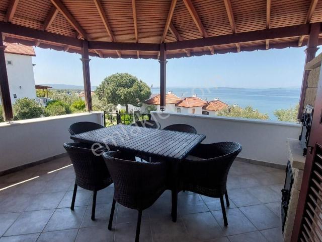 Gömeç İntaland Sevgi Köyü Deniz Manzaralı Satılık 2+1 Villa