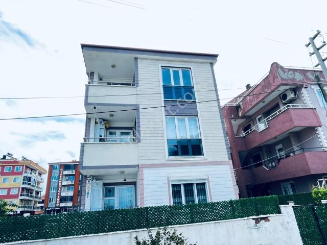 Gömeç'te Merkeze Yakın Ara Kat Eşyalı Muhteşem Konumda 3+1 Daire