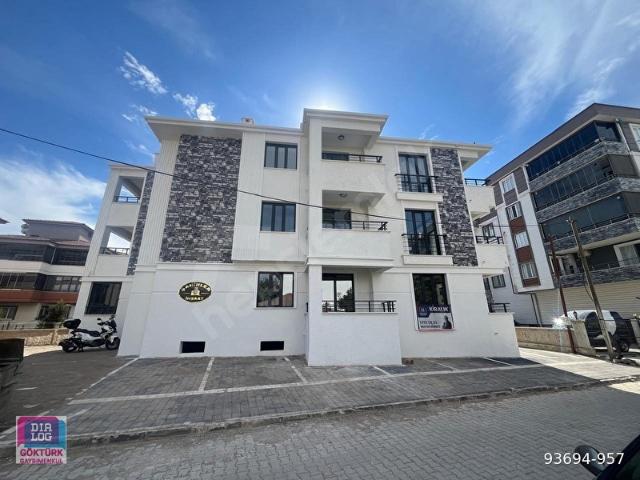 GÖMEÇ YAYADA SIFIR KAPALI MUTFAK 2+1 KİRALIK DAİRE