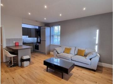 Gomersal, Bradford BD19, 2 bed flat to rent, £950 pcm | PrimeLocation