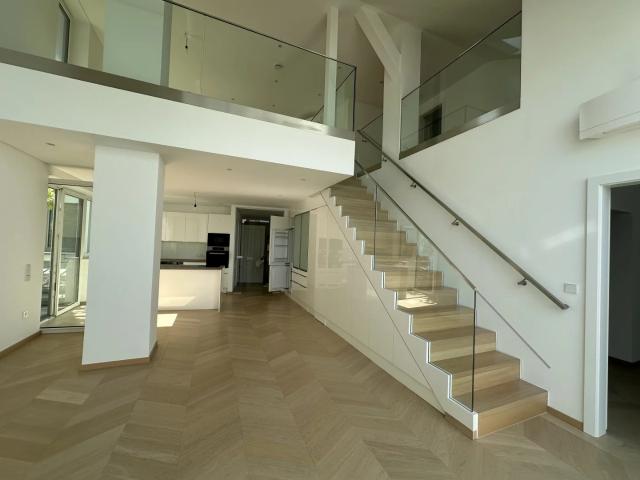 Gonzagagasse: moderne 4 Zimmer Maisonette mit Freifläche: Leben im City Center!