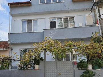 Gönen Reşadiye'de 2.buçuk Katlı Satılık Müstakil Daire