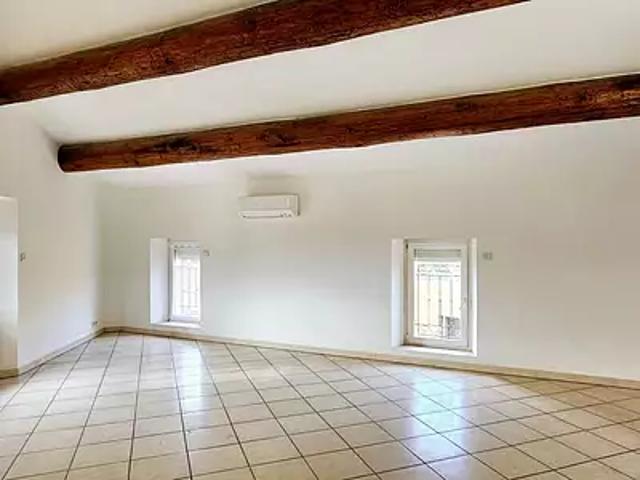 Gonfaron 83590 Location appartement 3 pièces t3 au dernier étage