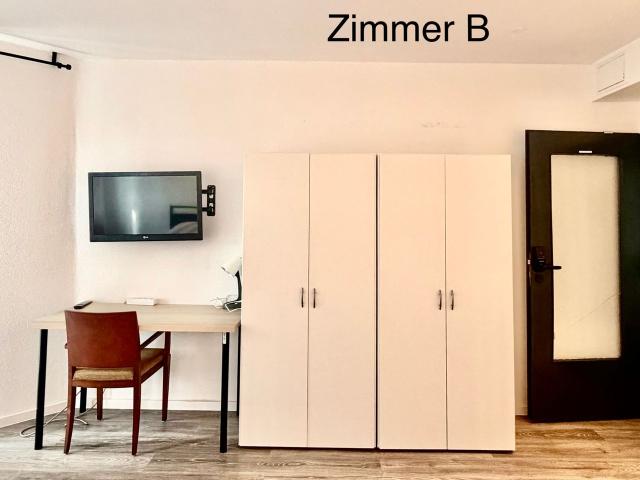 Good, modern, fully equipped 3 room worker's apartment for 1 to 6 people in 47167 Duisburg, Duisburg Amsterdam Apartments for Rent
