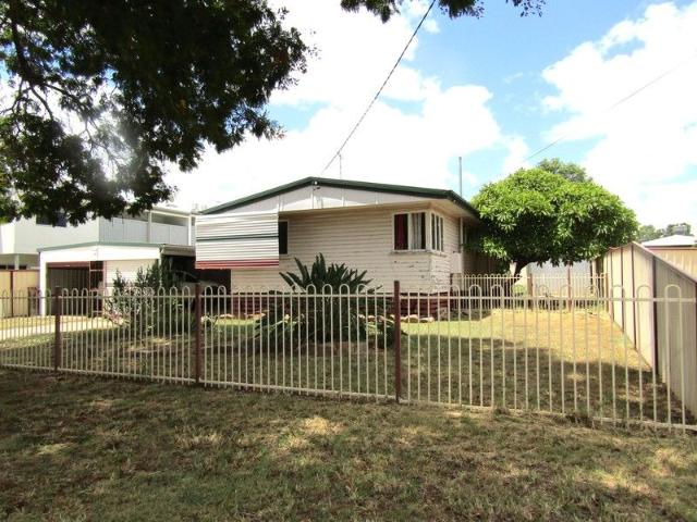 EXTRA SHED AREA BEHIND CAR ACCOMMODATION ENTERTAINMENT AREA GARDEN SHEDS