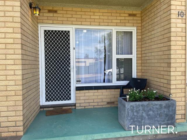 Good Size 1 Bedroom Unit