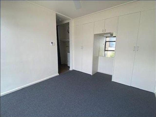 Good sized one bedroom unit in a fantastic location