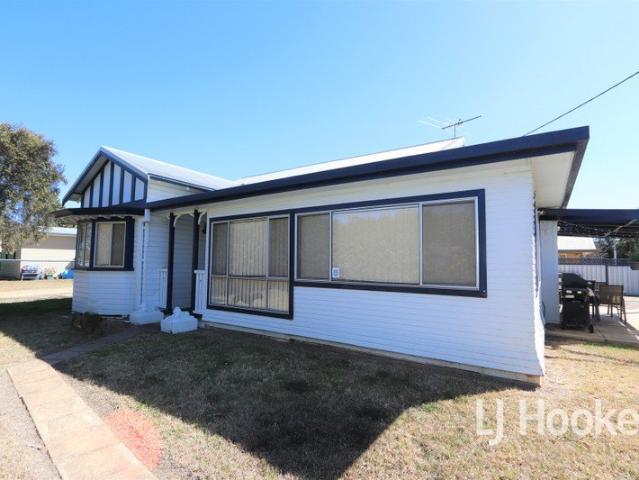 Good sized family home !