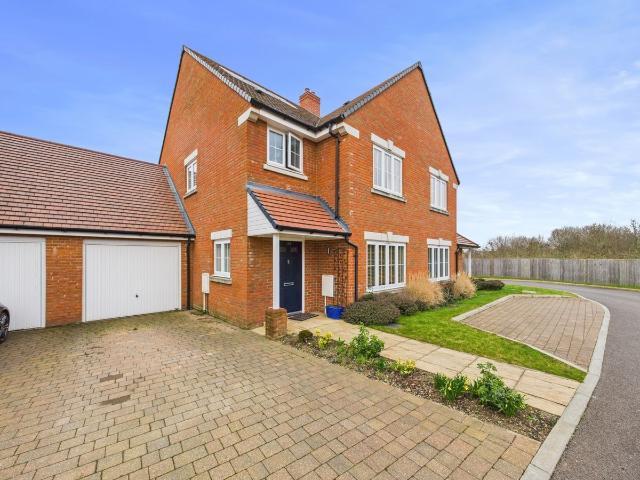Goodearl Place, Princes Risborough, Buckinghamshire HP27, 3 bed semi detached house to rent, £2,350 pcm | PrimeLocation