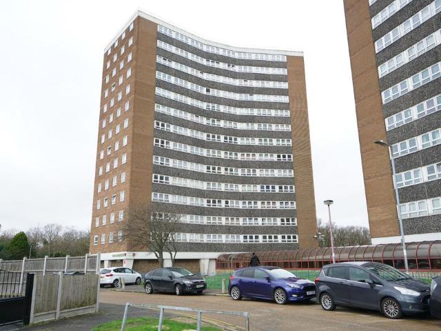 Gooderham House, Grays 3 bed apartment to rent £1,400 pcm £323 pw
