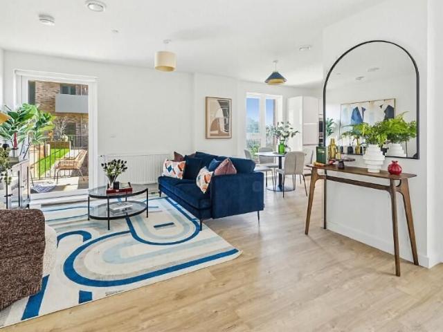 Goodmayes Square, Ilford, London IG3, Ilford, 3 bed flat to rent, £2,500 pcm | PrimeLocation