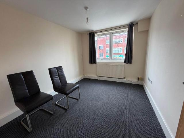 Goodmayes Road, Ilford IG3, 1 bed flat to rent, £1,300 pcm | PrimeLocation