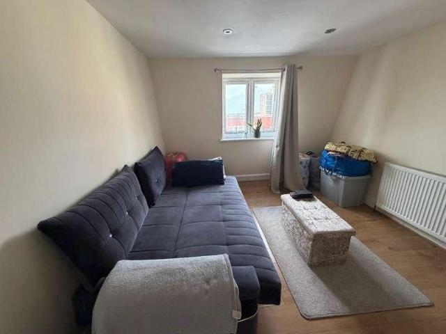 Goodmayes Road, Ilford, IG3