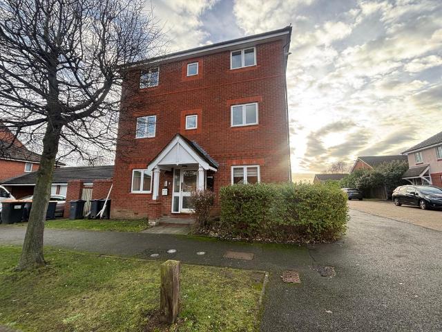 Goodman Road, Bedford, MK42 2 bed apartment to rent £1,100 pcm £254 pw