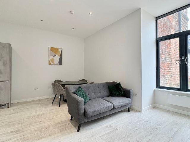 Goodman Street, Leeds LS10, 2 bed flat to rent, £1,095 pcm | PrimeLocation